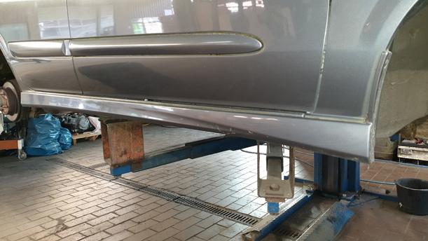Foto: SCHWELLERBLENDE KUNSTOFF RECHTS eines Nissan Almera 1.5 dCi