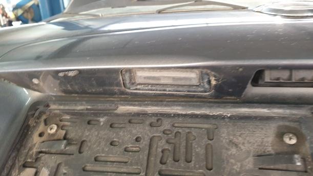 Foto: HECKKLAPPE / HECKDECKEL eines Nissan Almera 1.5 dCi