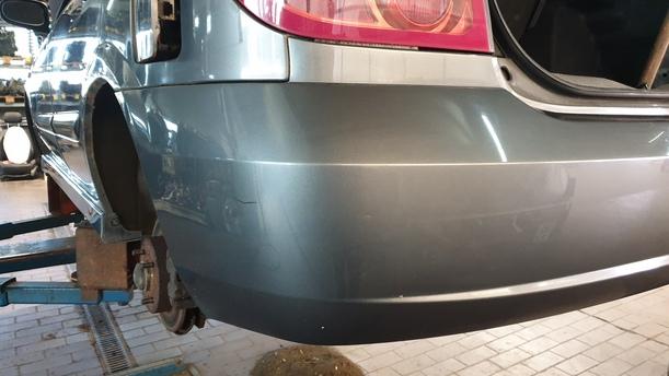 Foto: STOSSSTANGE / STOSSFÄNGER HINTEN eines Nissan Almera 1.5 dCi