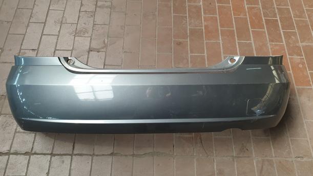 Foto: STOSSSTANGE / STOSSFÄNGER HINTEN eines Nissan Almera 1.5 dCi