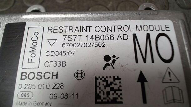 Foto: STEUERGERÄT AIRBAG/ AIRBAGSTEUERGERÄT eines Ford Mondeo Turnier 2.0 TDCi