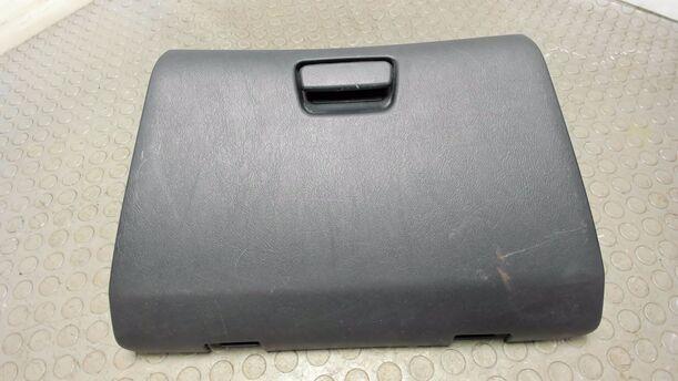Foto: HANDSCHUHFACH eines Mitsubishi Space Star 1.6
