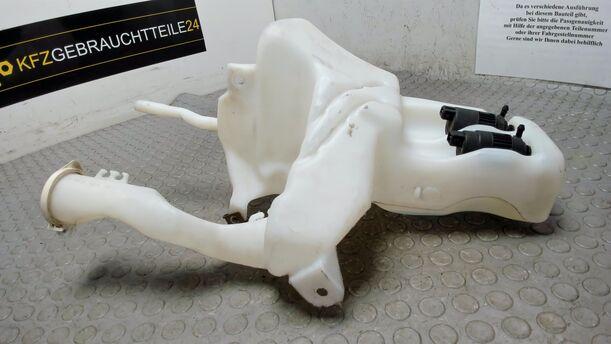 Foto: SCHEIBENWASCHBEHÄLTER eines Mitsubishi Space Star 1.6