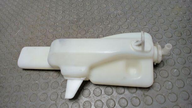 Foto: AUSGLEICHSBEHÄLTER eines Mitsubishi Space Star 1.6