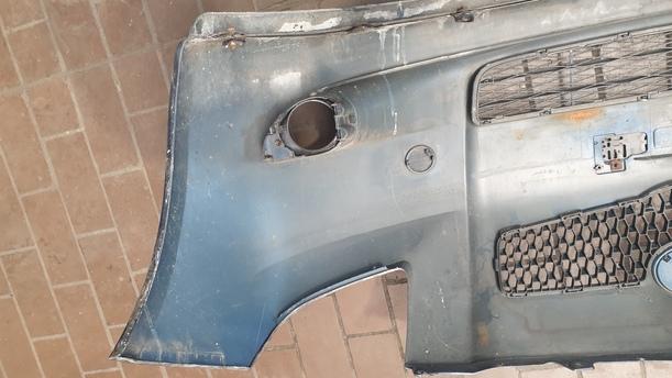 Foto: STOSSFÄNGER / STOSSSTANGE VORN eines Toyota Yaris 1.4 D-4D