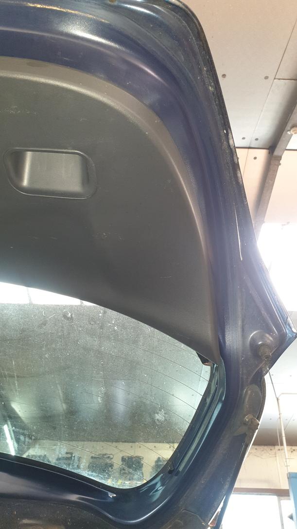 Foto: HECKKLAPPE / HECKDECKEL eines Toyota Yaris 1.4 D-4D