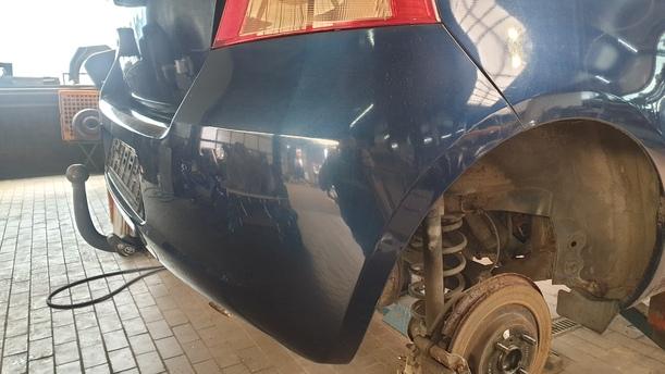 Foto: STOSSSTANGE / STOSSFÖÄNGER HINTEN eines Toyota Yaris 1.4 D-4D