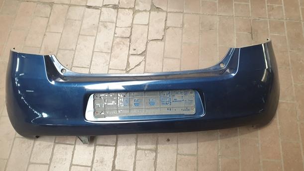 Foto: STOSSSTANGE / STOSSFÖÄNGER HINTEN eines Toyota Yaris 1.4 D-4D