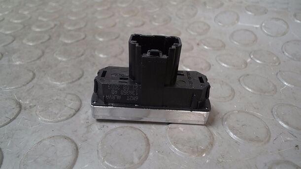 Foto: SCHALTER WARNBLINKANLAGE/ WARNBLINKSCHALTER eines Ford Mondeo Turnier 2.0 TDCi