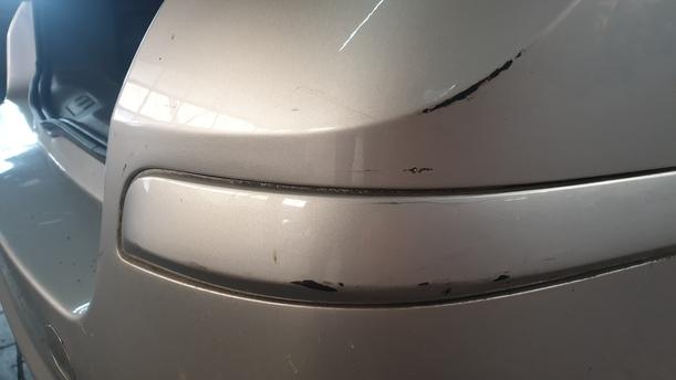 Foto: STOSSSTANGE / STOSSFÄNGER HINTEN eines Opel Astra 1.7 CDTI Caravan DPF