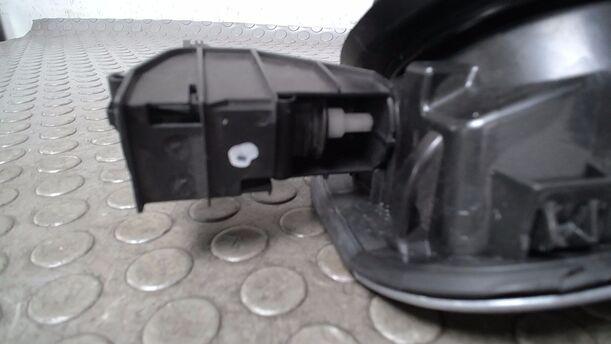 Foto: TANKKLAPPE/ TANKDECKEL ( TURNIER ) eines Ford Mondeo Turnier 2.0 TDCi