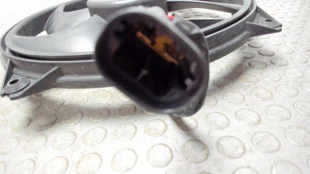 Foto: ELEKTROLÜFTER eines Peugeot 307 Break 110