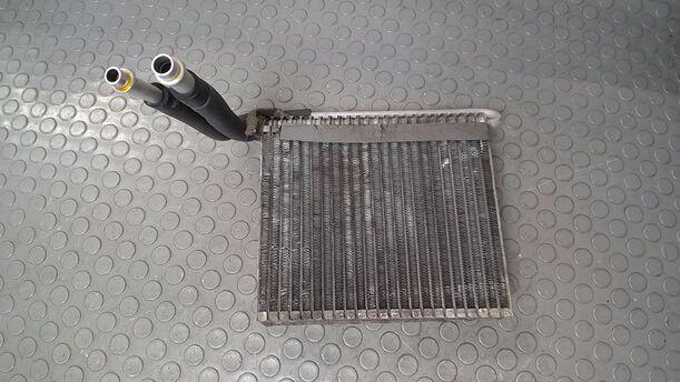 Foto: VERDAMPFER KLIMAANLAGE eines Ford Mondeo Turnier 2.0 TDCi CL