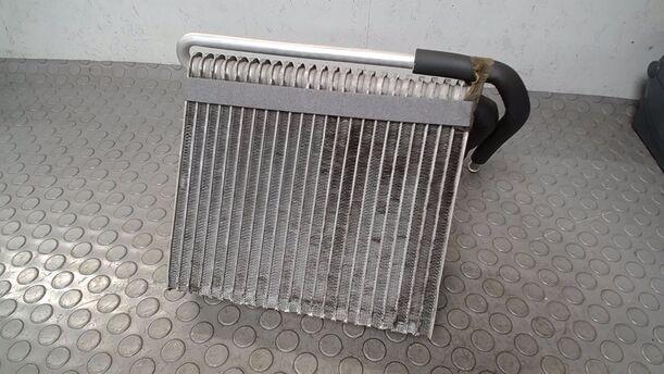 Foto: VERDAMPFER KLIMAANLAGE eines Ford Mondeo Turnier 2.0 TDCi CL