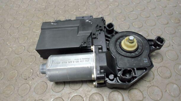 Foto: FENSTERHEBERMOTOR VORNE LINKS eines Peugeot 307 Break 110