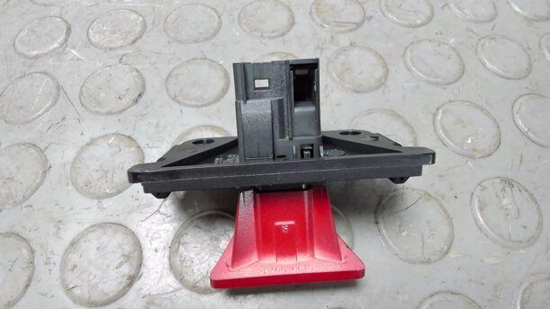 Foto: WARNBLINKSCHALTER eines Peugeot 307 Break 110