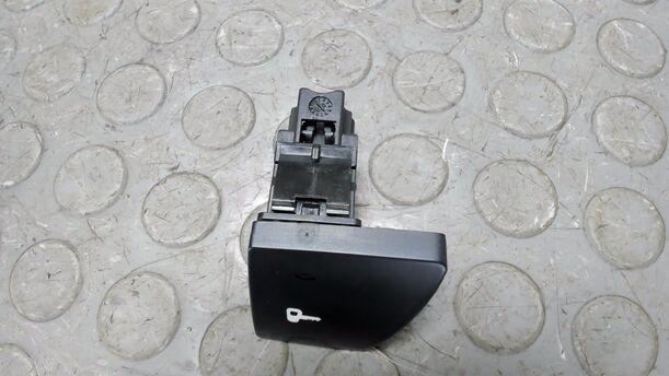 Foto: SCHALTER ZENTRALVERRIEGELUNG eines Peugeot 307 Break 110