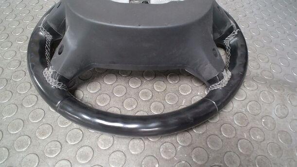 Foto: LEDERLENKRAD ( FÜR BASTLER ) eines Ford Mondeo Turnier 2.0 TDCi