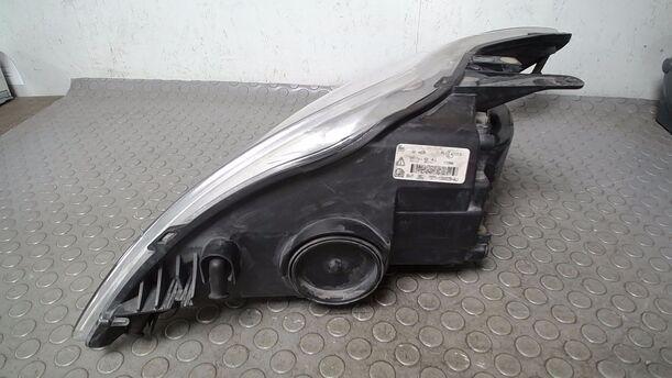 Foto: SCHEINWERFER RECHTS eines Ford Mondeo Turnier 2.0 TDCi