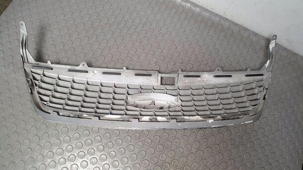 Foto: KÜHLERGRILL eines Ford Mondeo Turnier 2.0 TDCi