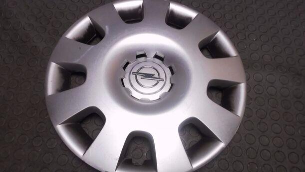 Foto: RADKAPPE / EINZELRADDECKEL 15 ZOLL eines Opel Astra 1.7 CDTI Caravan DPF