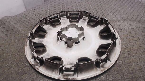 Foto: RADDECKEL / EINZELRADKAPPE 15 ZOLL eines Opel Astra 1.7 CDTI Caravan DPF
