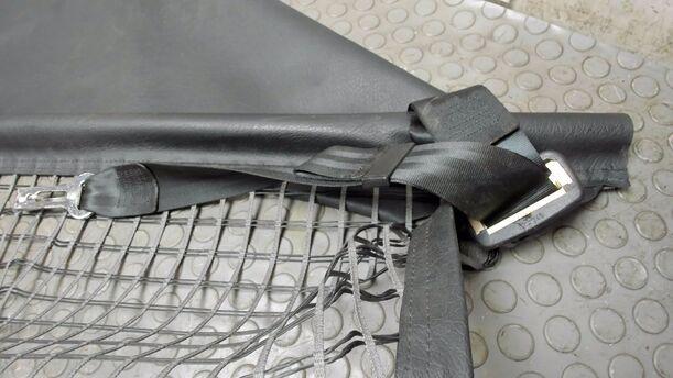 Foto: KOFFERRAUMNETZ / GEPÄCKNETZ eines Peugeot 307 Break 110