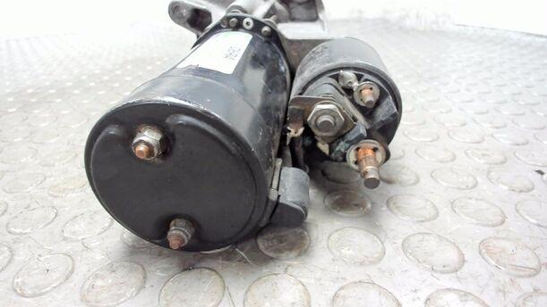 Foto: ANLASSER / STARTER eines Peugeot 307 Break 110