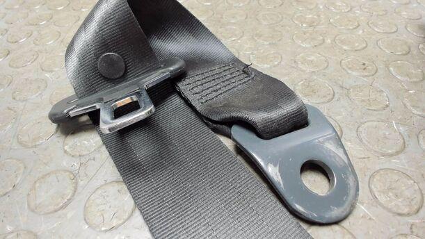 Foto: SICHERHEITSGURT HINTEN RECHTS ( 2 REIHE ) eines Peugeot 307 Break 110