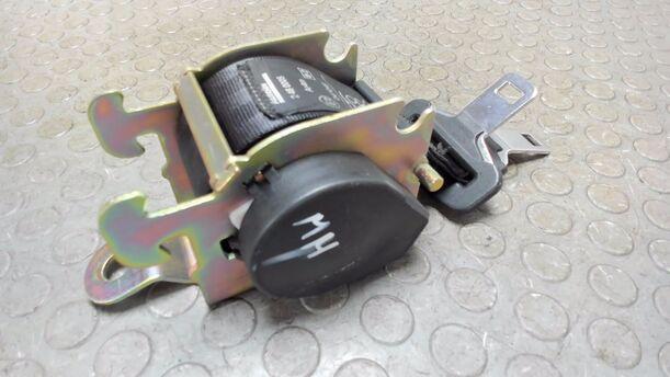 Foto: SICHERHEITSGURT MITTE HINTEN ( 2 REIHE ) eines Peugeot 307 Break 110