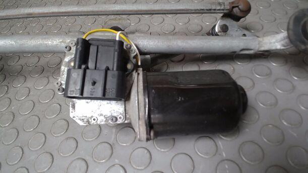 Foto: SCHEIBENWISCHERMOTOR VORN eines Opel Corsa 1.2 16V