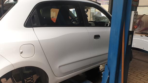 Foto: TÜR HINTEN RECHTS eines Renault Twingo SCe 70