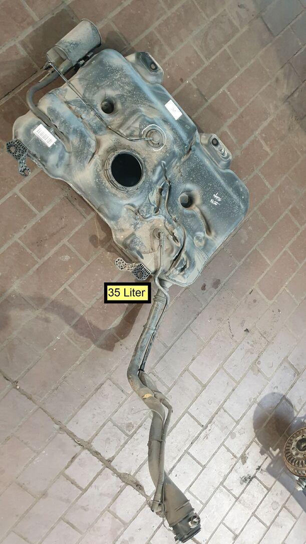 Foto: KRAFTSTOFFTANK ( 35 LITER ) eines Renault Twingo SCe 70
