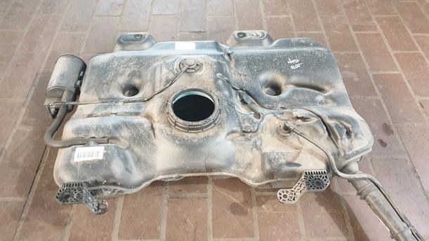 Foto: KRAFTSTOFFTANK ( 35 LITER ) eines Renault Twingo SCe 70