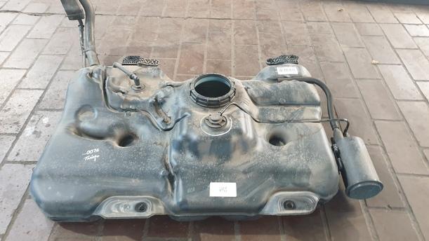 Foto: KRAFTSTOFFTANK ( 35 LITER ) eines Renault Twingo SCe 70