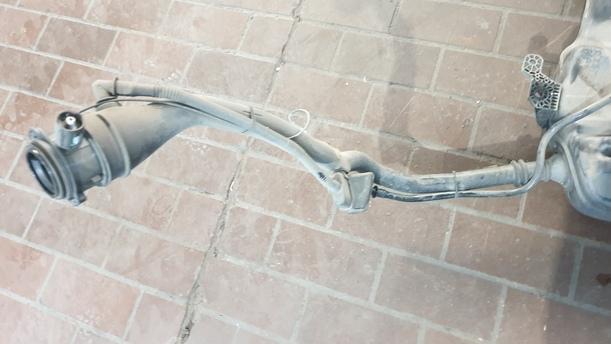 Foto: KRAFTSTOFFTANK ( 35 LITER ) eines Renault Twingo SCe 70