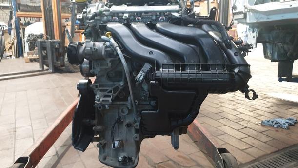 Foto: MOTOR ( H4D 400 ) eines Renault Twingo SCe 70