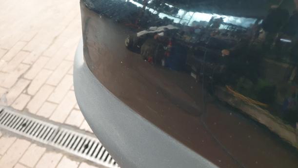 Foto: KOTFLÜGEL LINKS eines Fiat Seicento 1.1
