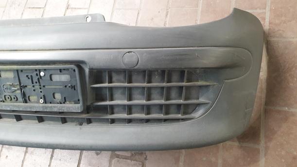 Foto: STOSSFÄNGER / STOßSTANGE VORNE UNLACKIERT eines Fiat Seicento 1.1