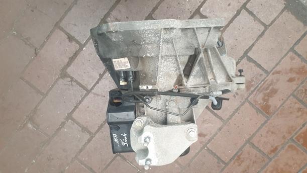 Foto: SCHALTGETRIEBE 5-GANG P8A6R7002FL eines Ford Fiesta 1.6 TDCi
