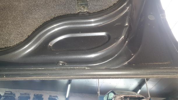 Foto: TÜR VORN RECHTS eines Volvo 850 2.5-10V
