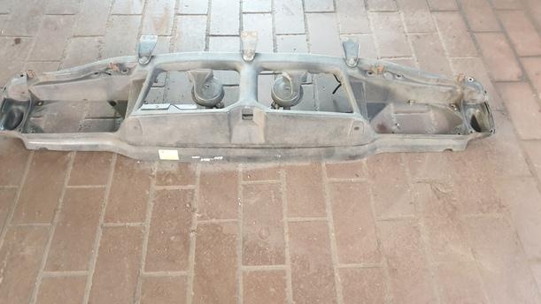 Foto: FRONTBLECH / SCHLOSSTRÄGER eines Volvo 850 2.5-10V