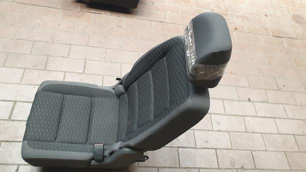 Foto: SITZ 2. REIHE RECHTS eines VW Touran 1.9 TDI