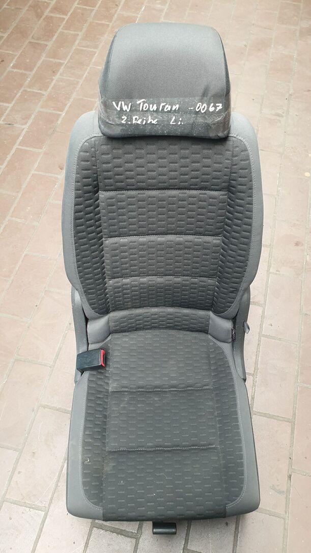 Foto: SITZ  2.REIHE LINKS eines VW Touran 1.9 TDI
