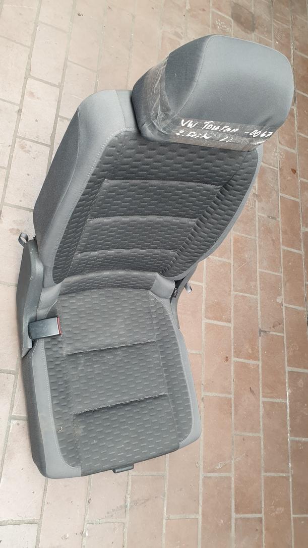 Foto: SITZ  2.REIHE LINKS eines VW Touran 1.9 TDI