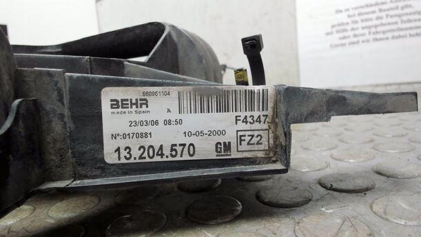 Foto: ELEKTROLÜFTER eines Opel Corsa 1.2 16V