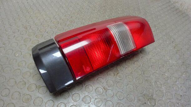Foto: HECKLEUCHTE / RÜCKLICHT UNTEN LINKS eines Volvo 850 2.5-10V
