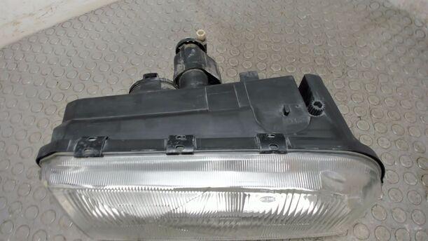 Foto: SCHEINWERFER RECHTS (HELLA) eines Volvo 850 2.5-10V