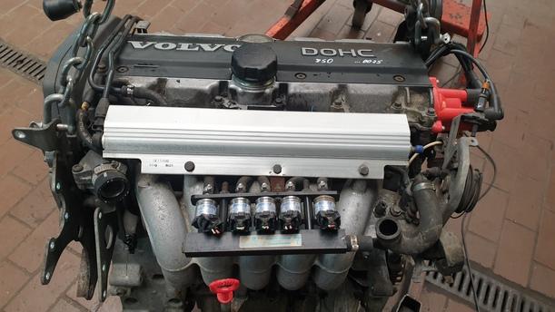 Foto: MOTOR B5252S eines Volvo 850 2.5-10V