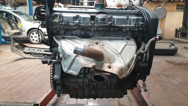 Foto: MOTOR B5252S eines Volvo 850 2.5-10V